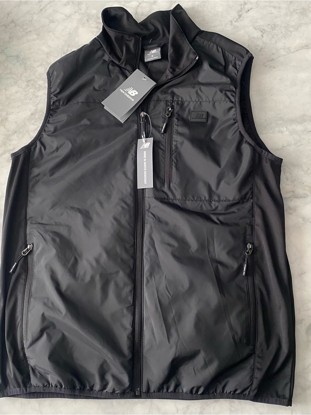 Mens New Balance Wind Vest Size Small Water Resistant Lightweight Black